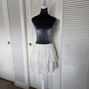 Banana Republic White/off White Eyelet Ruffle Mini Skirt Summer skirt Sz 6